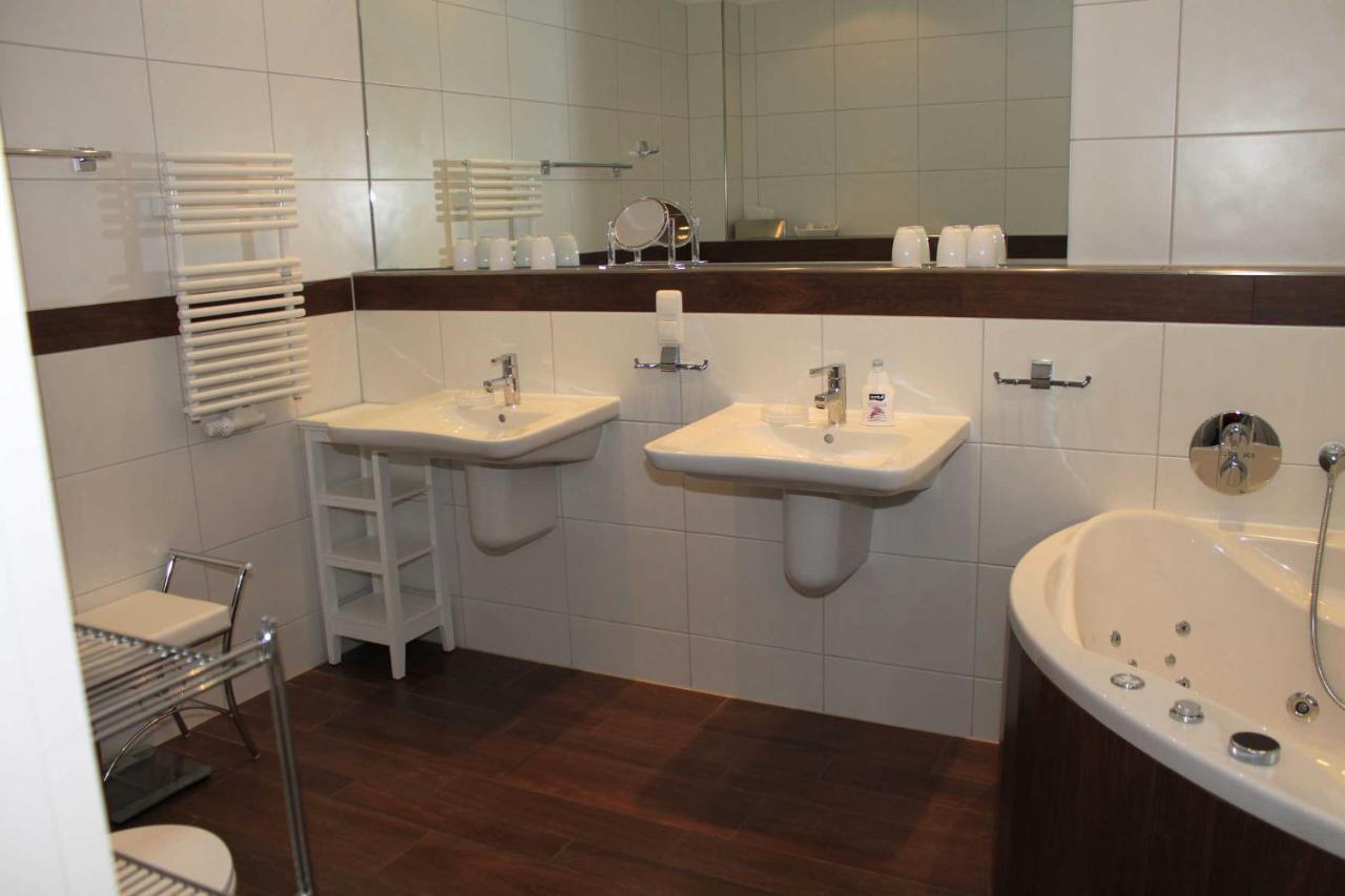 Ruegen Star Appartements De Luxe Sassnitz Bagian luar foto